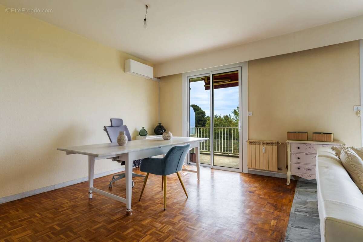 Appartement à CAGNES-SUR-MER