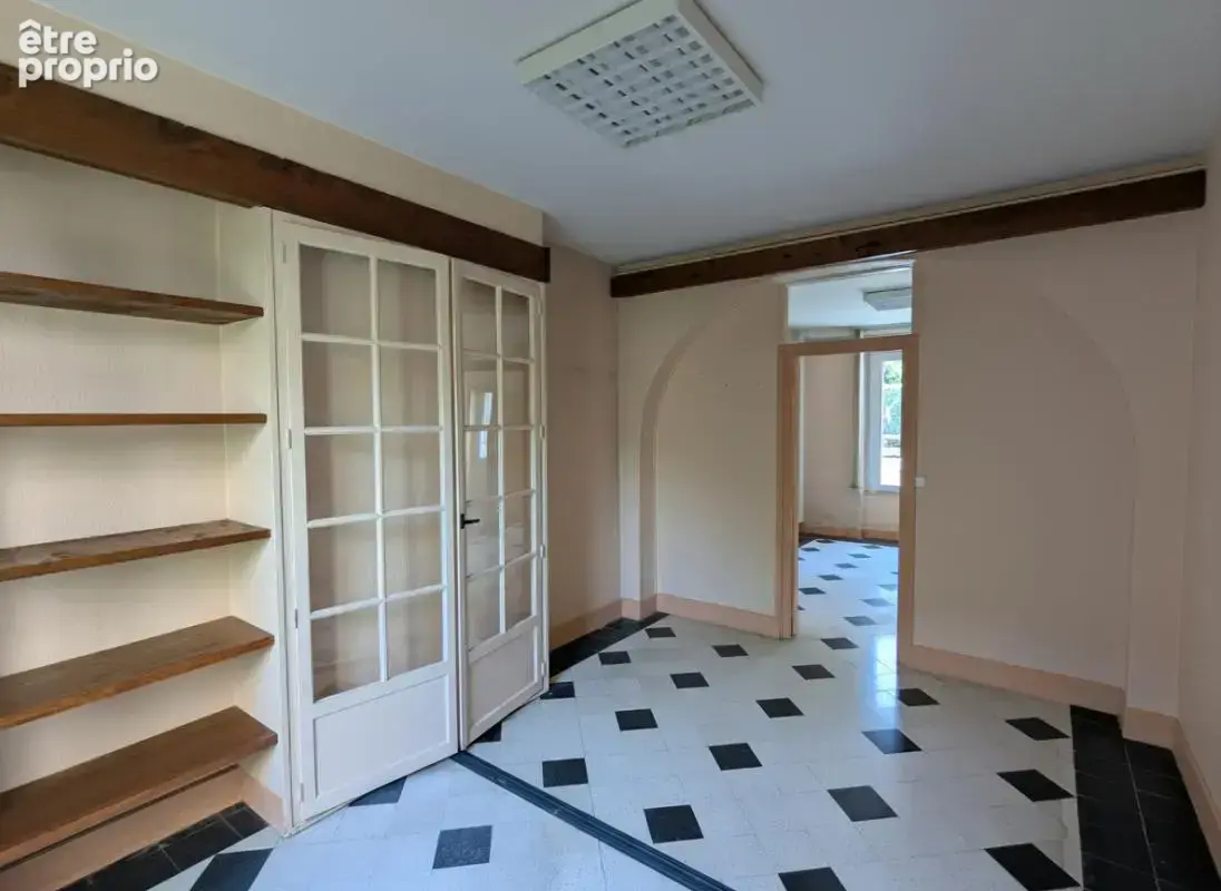 Maison de ville  117 m² 4 chambres  Centre-ville de La Loupe - photo 2