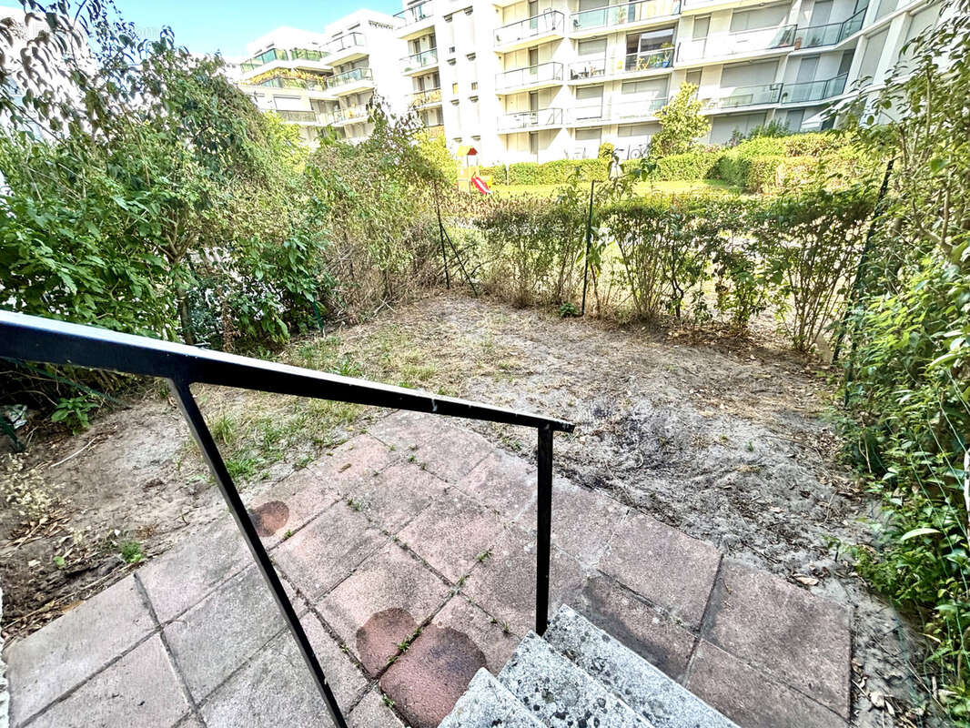 T2 avec jardin et parking souterrain - Chatrons - photo 10
