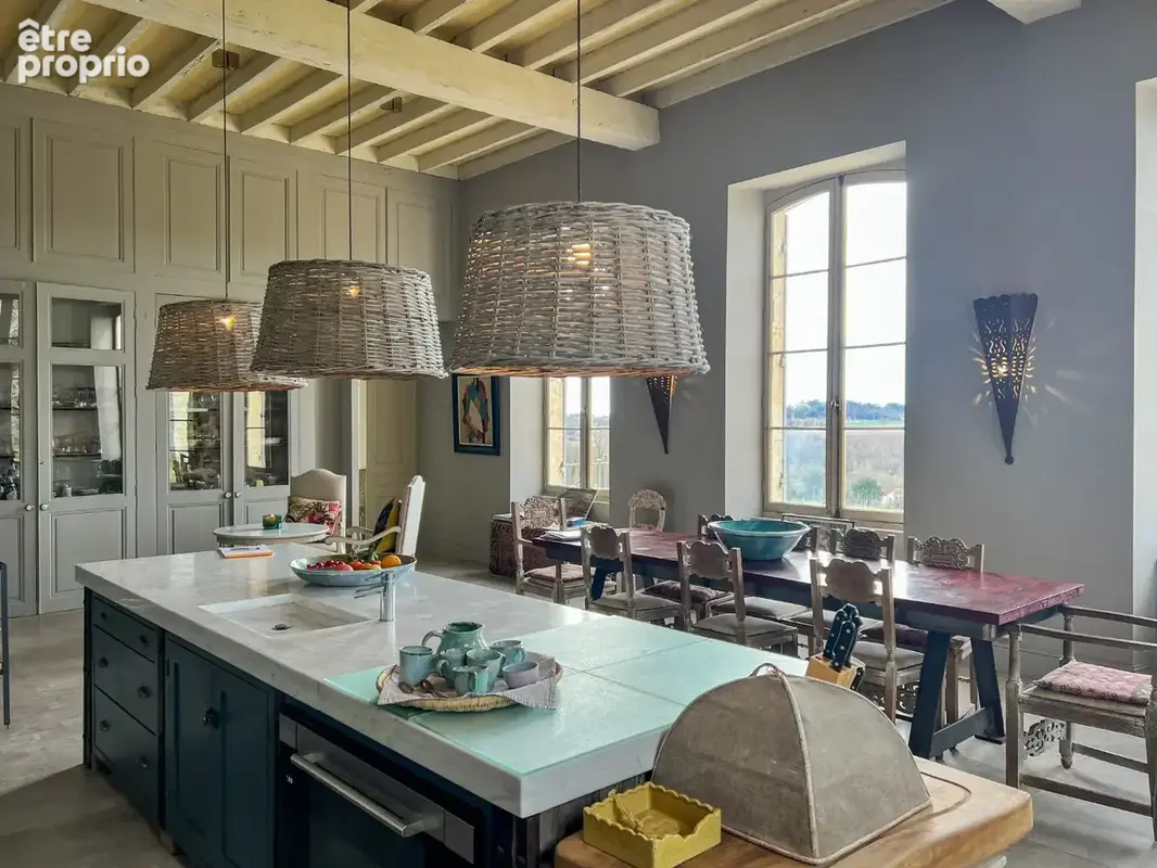 Magnifique domaine comprenant : le manoir (« le château ») vestiges d'un château médiéval, une folie, 2 maisons d'amis, la maiso - photo 10