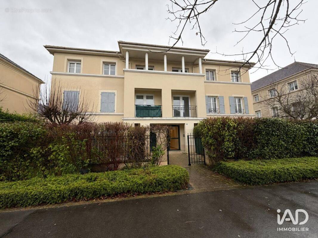 Photo 1 - Appartement à MAGNY-LE-HONGRE