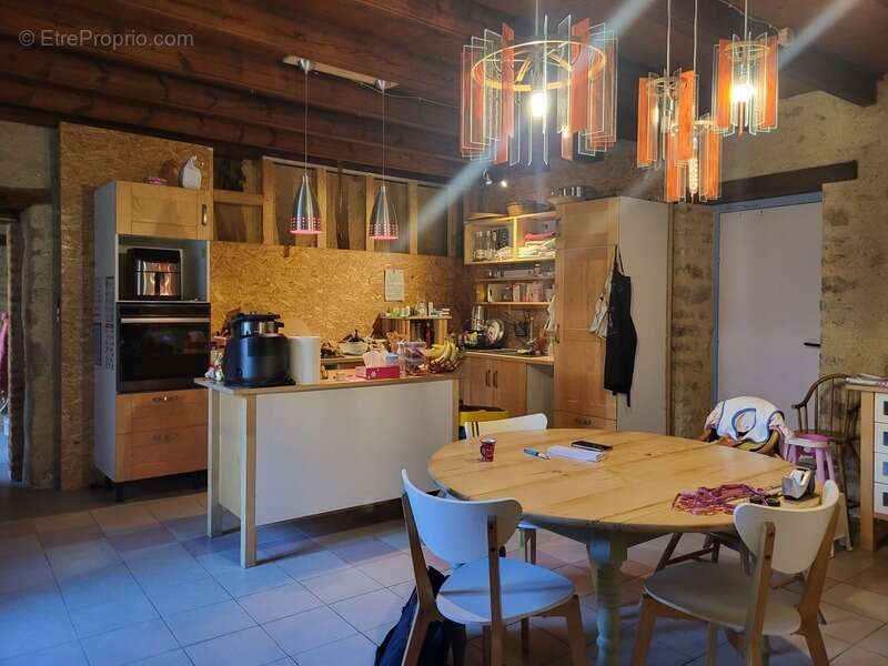 Propriete à vendre 10 pièces AUBIGNY (79) Terrain 27 715 m² - photo 7