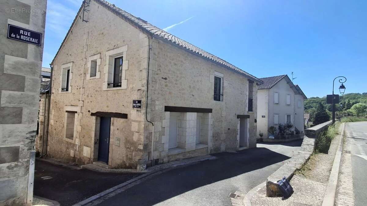 Appartement à CHATEAU-L'EVEQUE