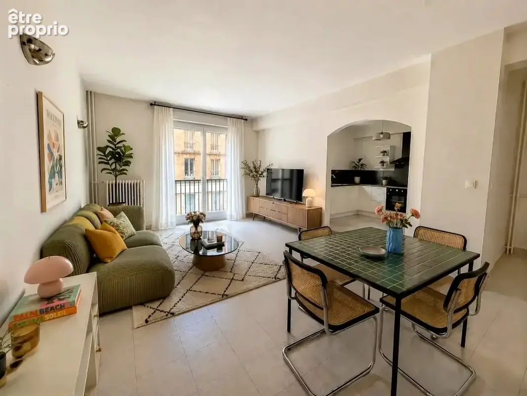 Appartement à MARSEILLE-2E