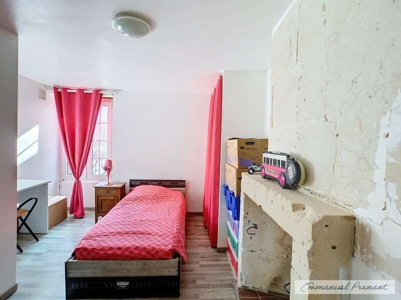 Dpt Loir et Cher (41), à vendre CELLE maison P10 de 210 m² - Terrain de 1 211,00 m² - photo 14
