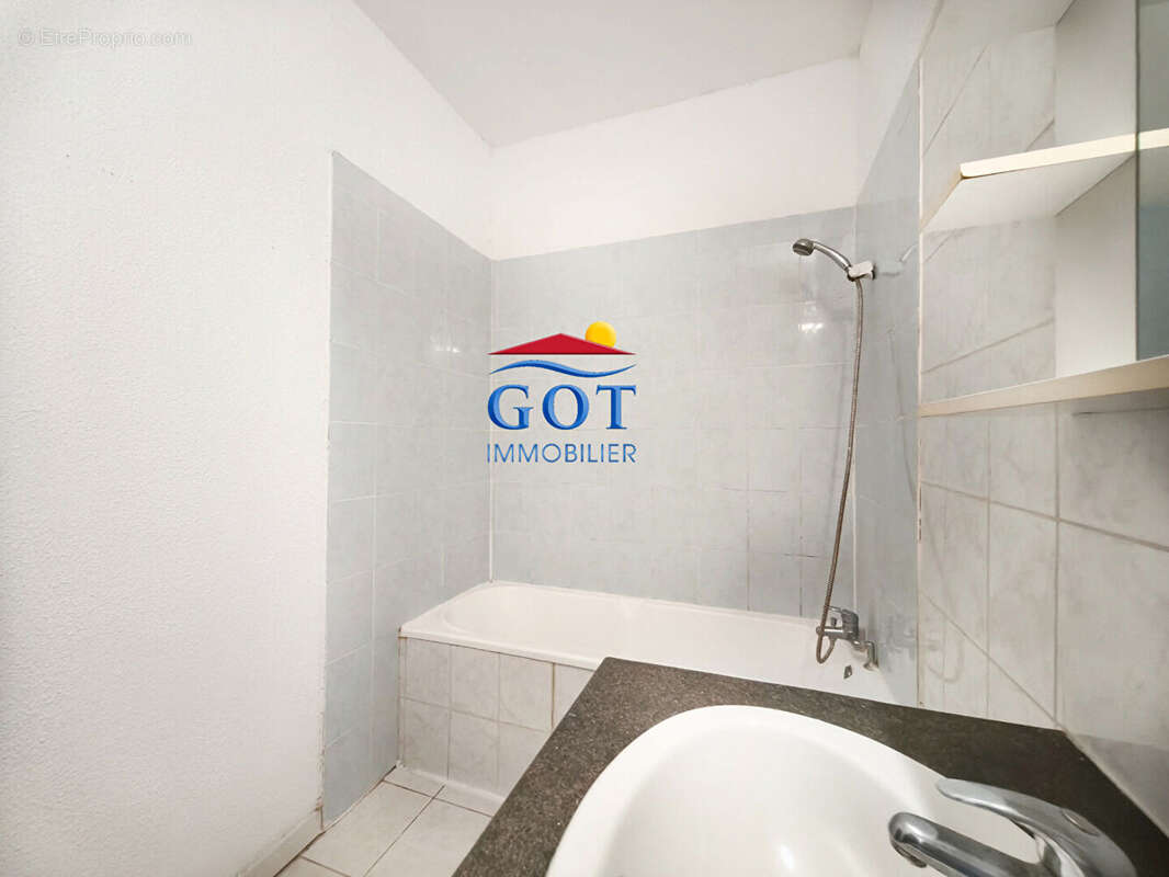 Appartement à SAINT-LAURENT-DE-LA-SALANQUE