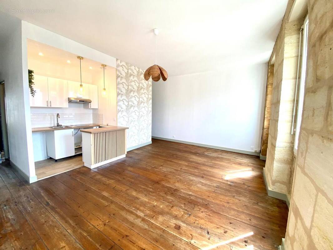 Photo 1 - Appartement à BORDEAUX