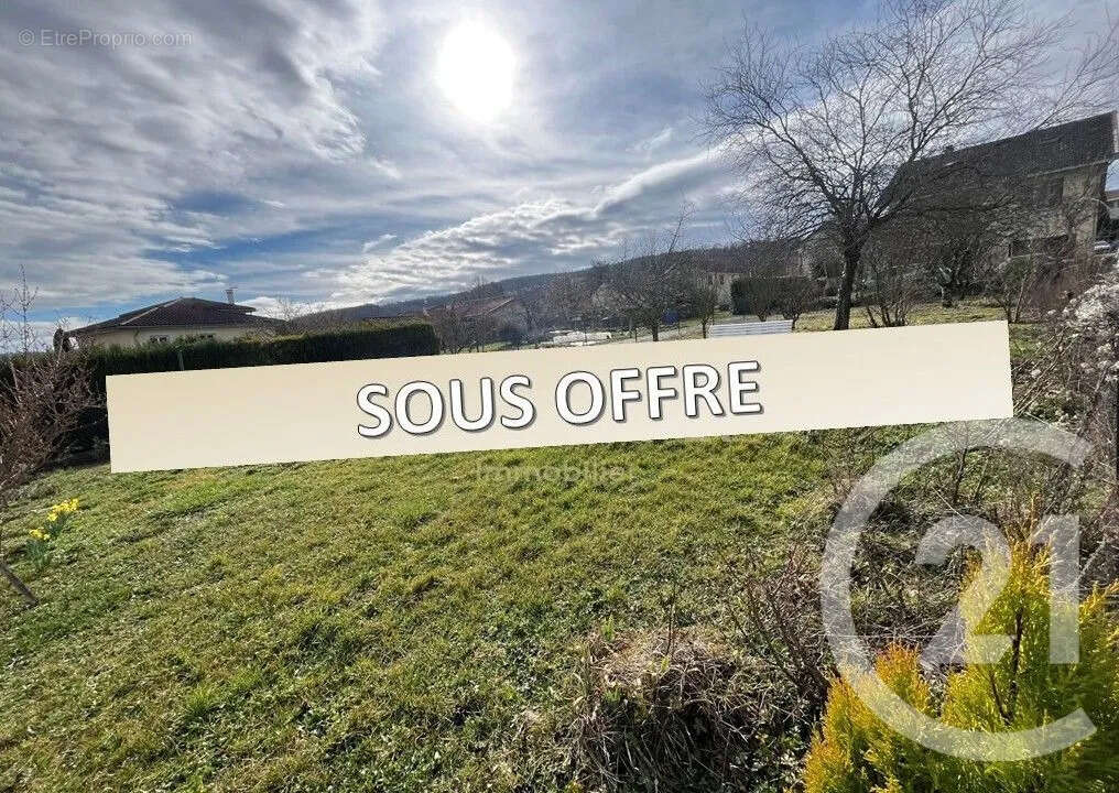 Terrain à SAINT-ALBAN-DE-ROCHE