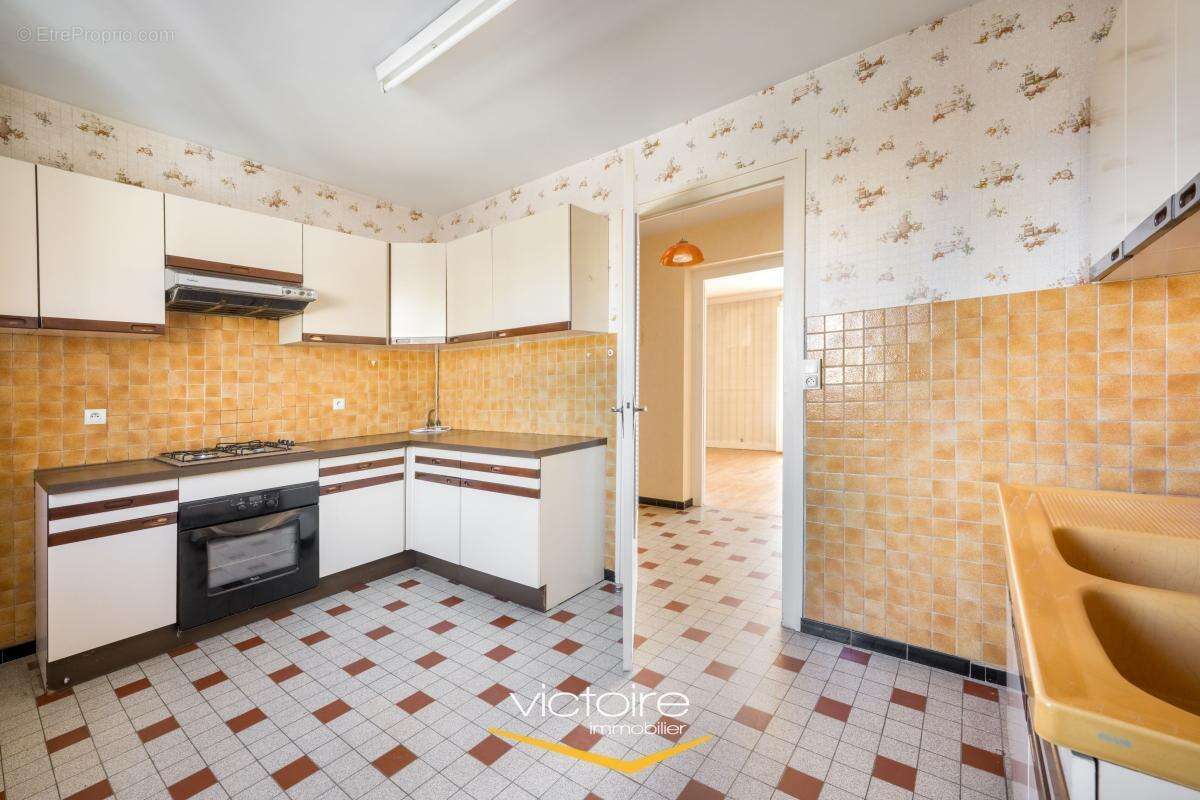 Appartement à RILLIEUX-LA-PAPE