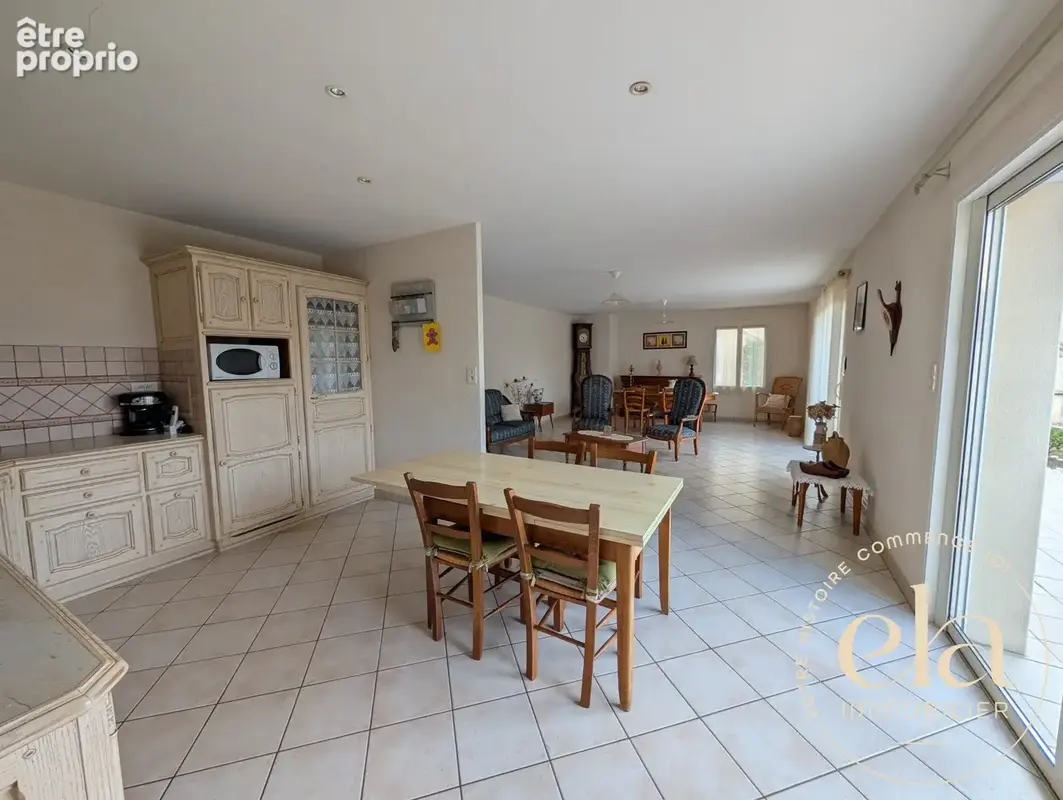 Maison 4 pièces 115 m² à vendre à Chavagnes-Les-Redoux (85390) - photo 4