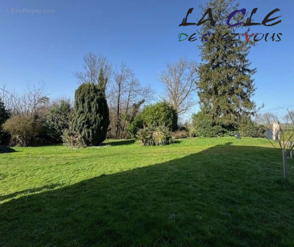 Maison à LA CHAPELLE-AUX-LYS