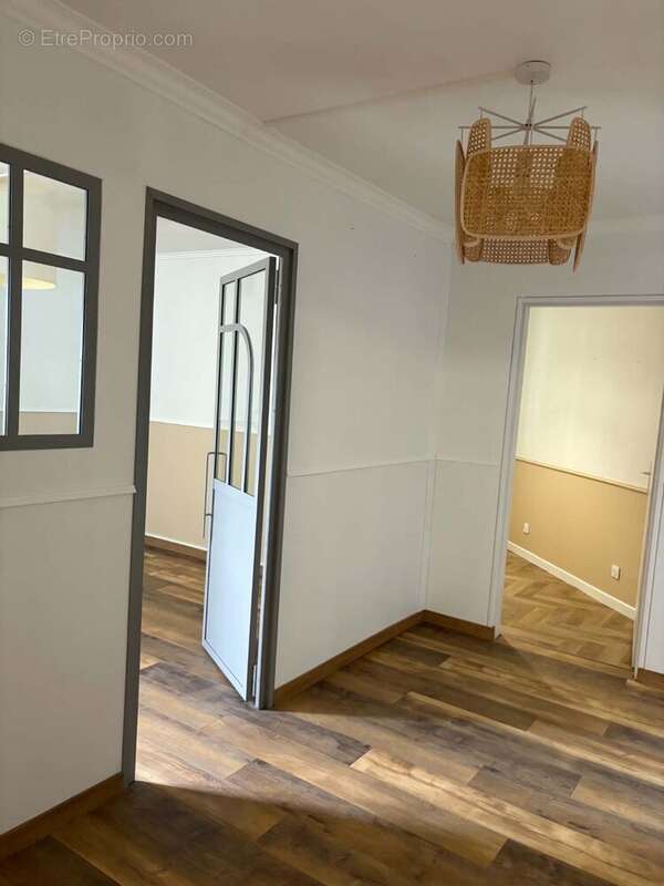 Appartement 39 m² à Saint-Andre-Les-Vergers  - photo 5