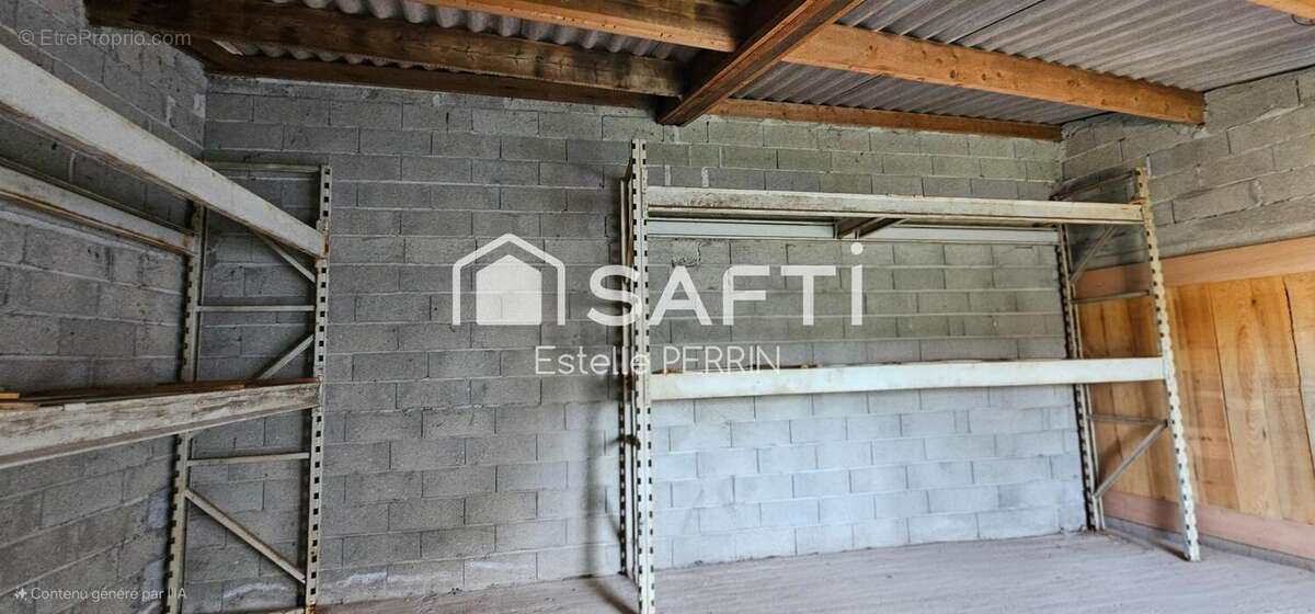 Photo 3 - Parking à L&#039;ISLE-D&#039;ESPAGNAC