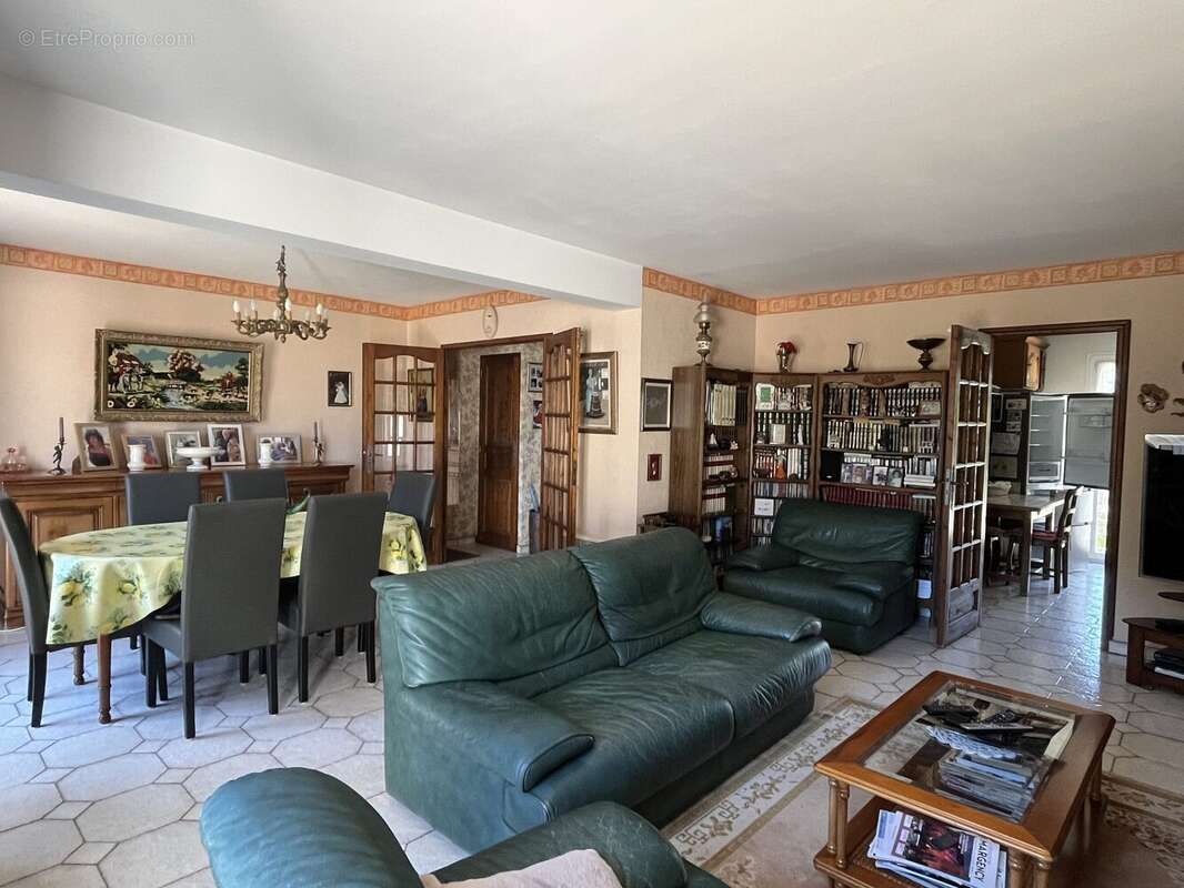 Maison à MARGENCY