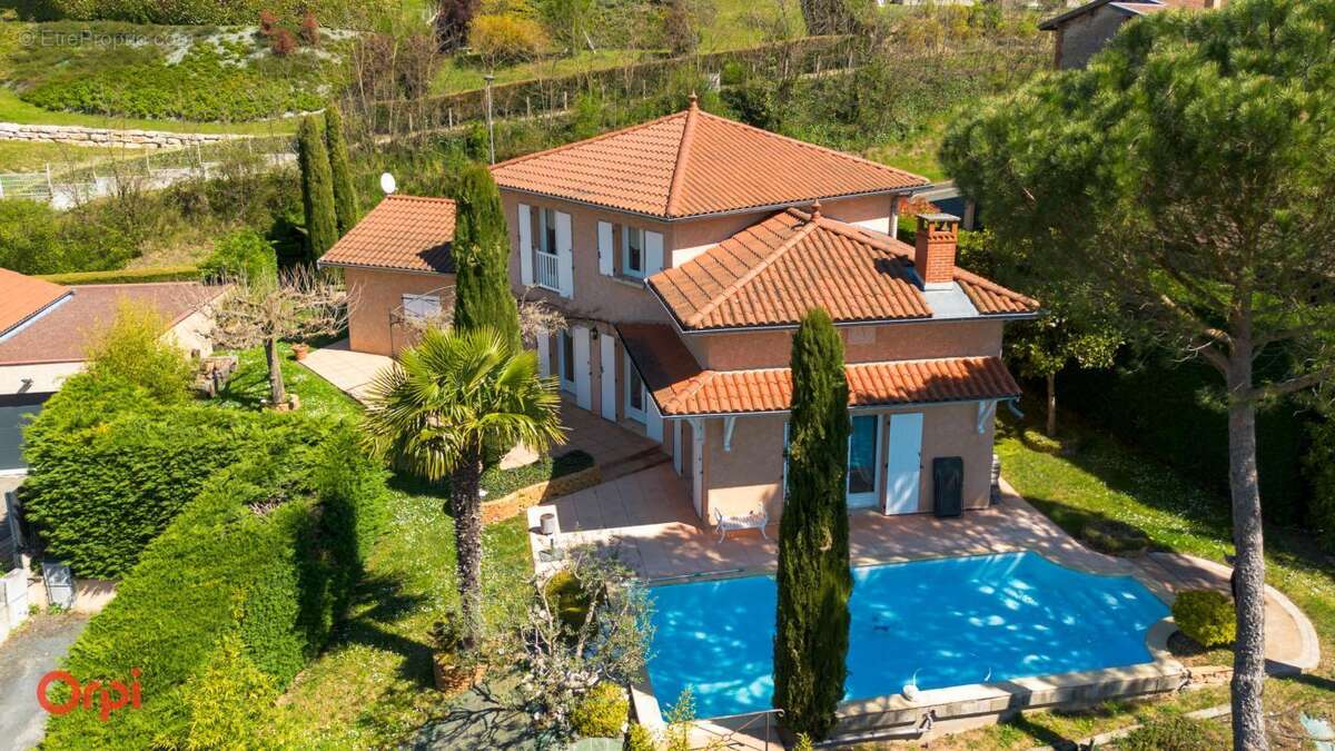 Maison à SAVIGNY
