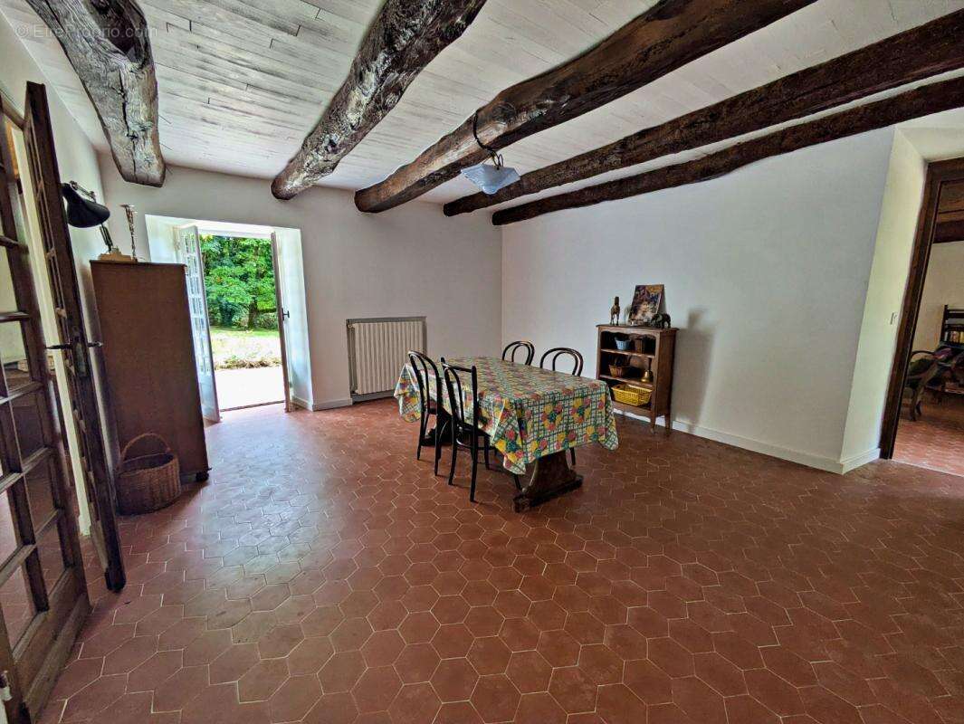 Maison 8 pièces / 158 m² / 265 000 EUR / VABRE - photo 7