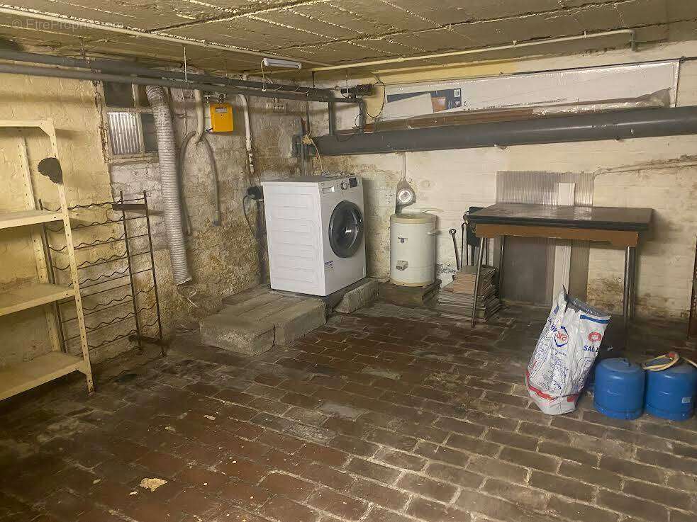 Maison ancienne à rénover +Garage 75m2 SECTEUR CHATEAU - photo 10