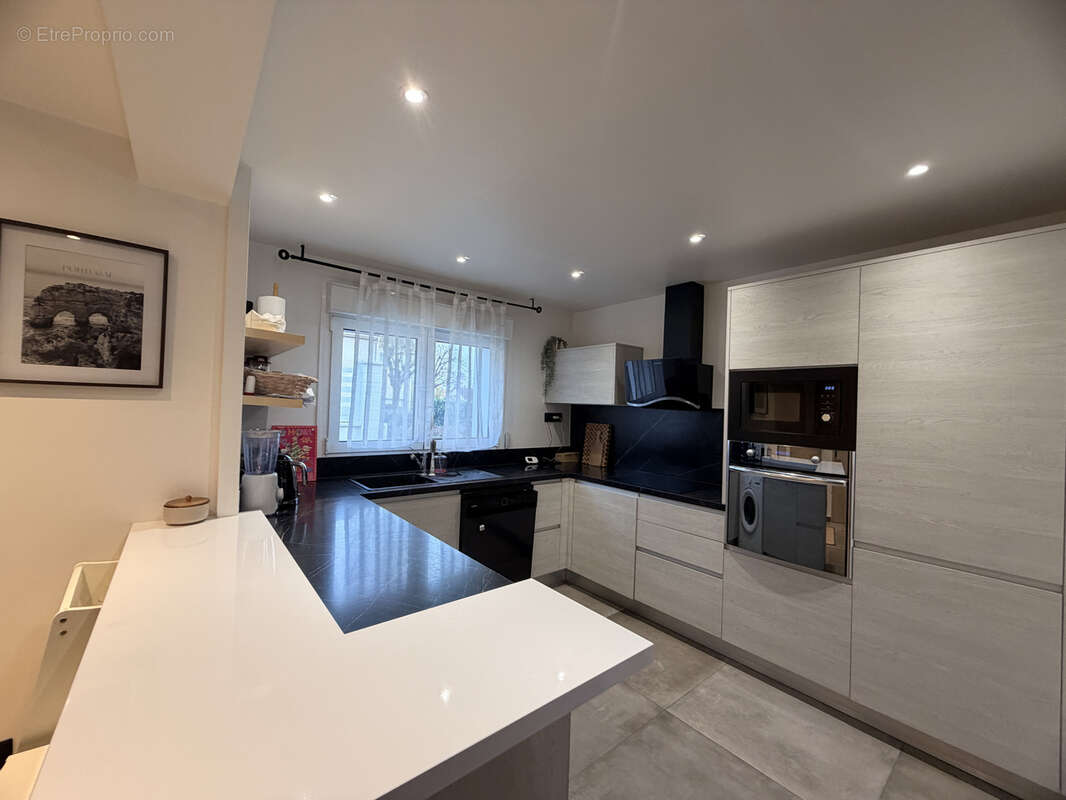 Maison à PONTAULT-COMBAULT