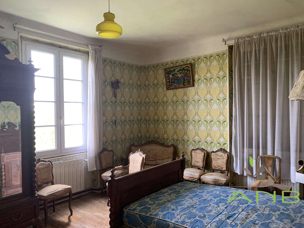 Maison à CHAMPNIERS