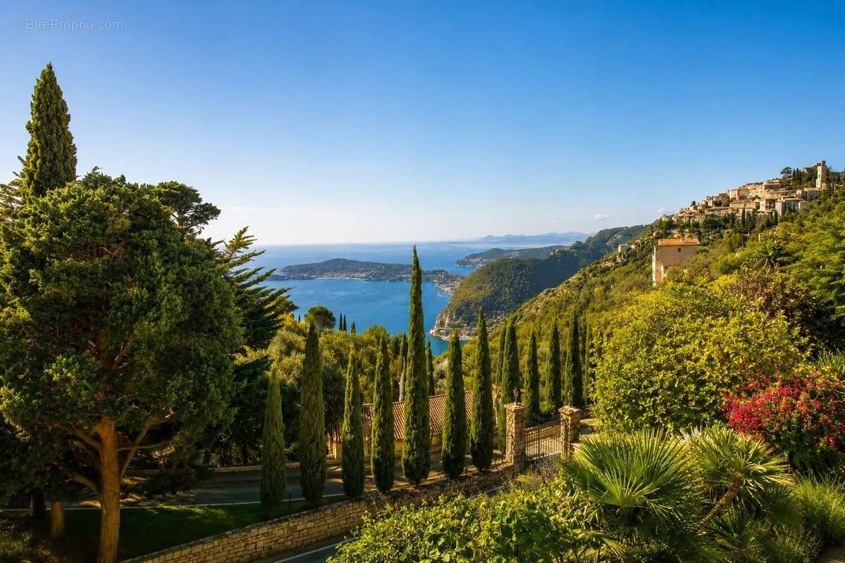 Eze "village" - propriété de 2 villas 450m²  piscine  vue mer - photo 7