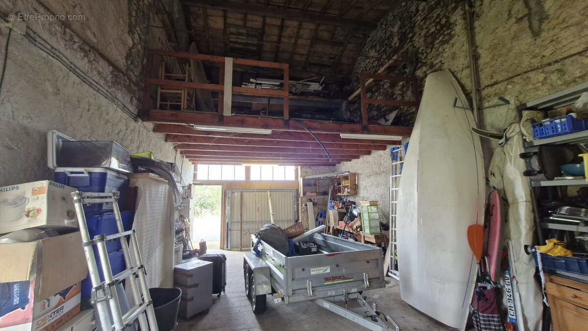 Maison à MORTAGNE-SUR-GIRONDE