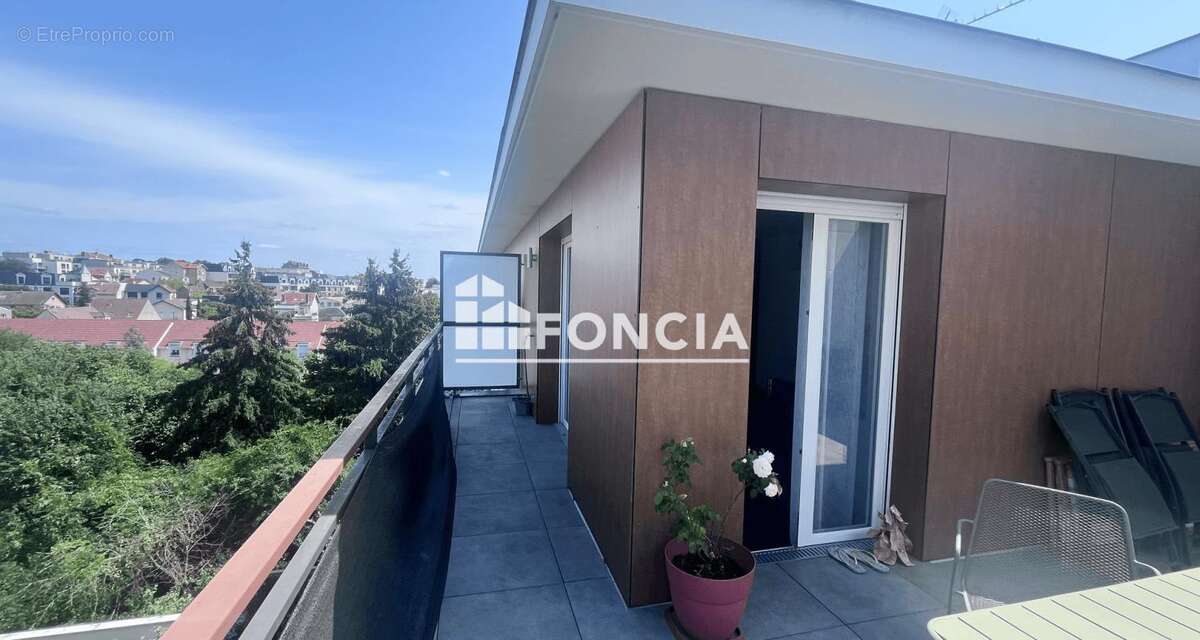 Appartement à ROSNY-SOUS-BOIS
