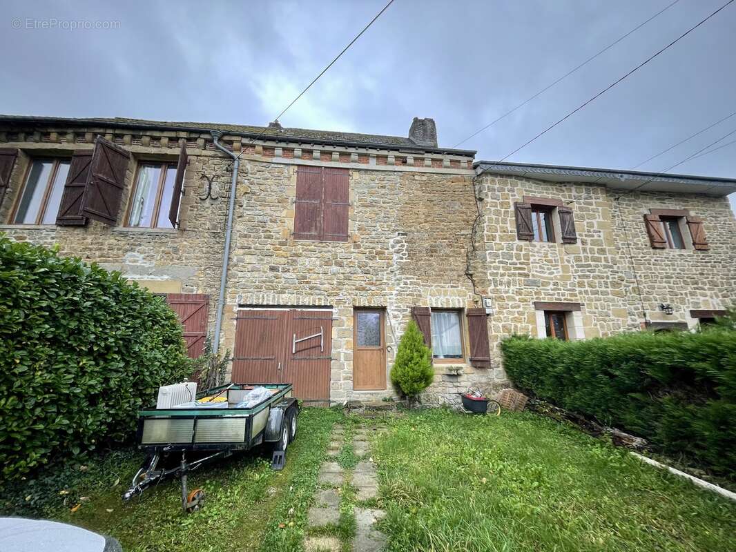 Maison à LONNY