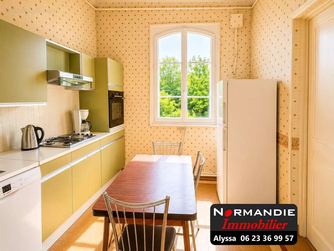 Appartement à GRUCHET-LE-VALASSE