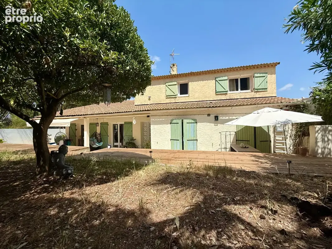 Maison à LA CRAU