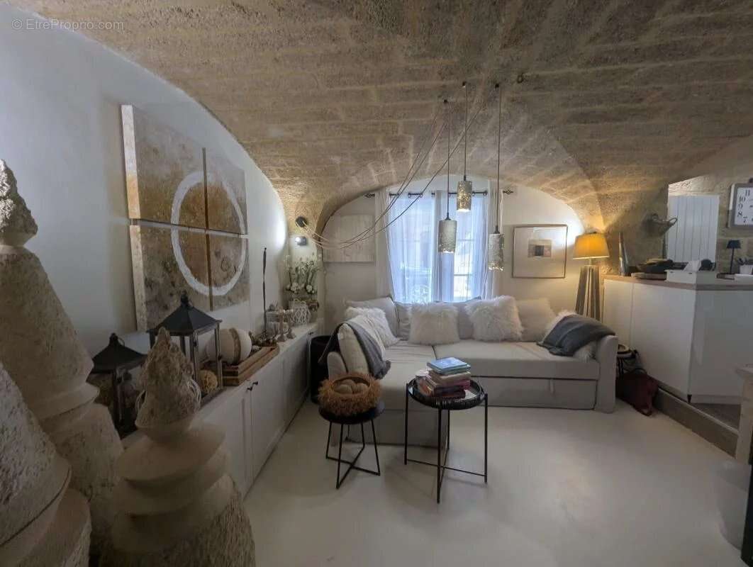 Maison à VERS-PONT-DU-GARD