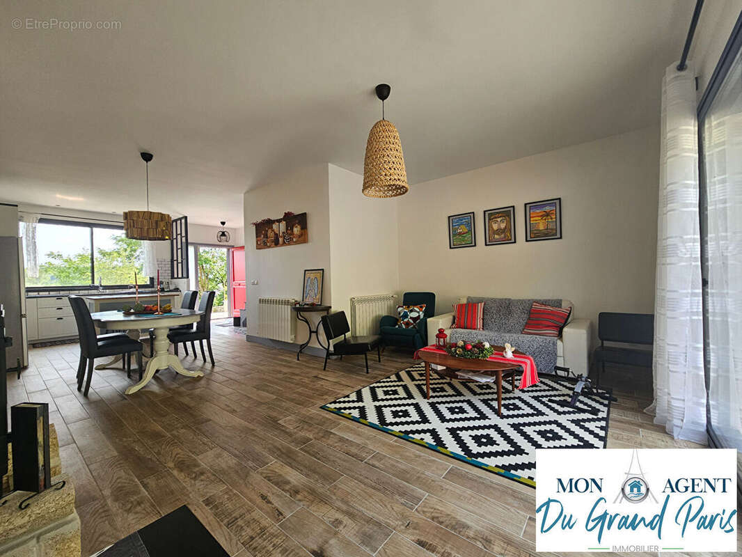 Maison à MARCOUSSIS