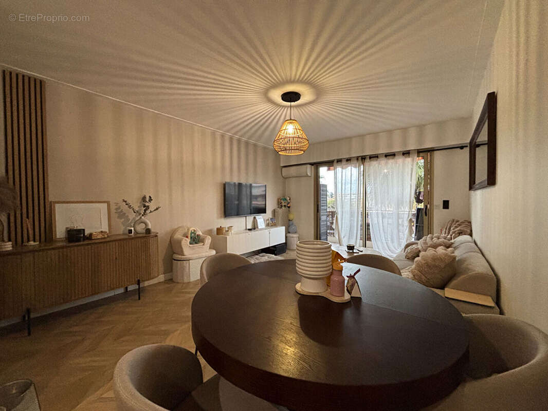 Appartement à CAGNES-SUR-MER