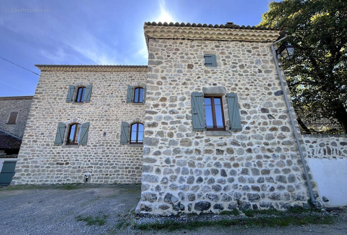 Maison à LARGENTIERE