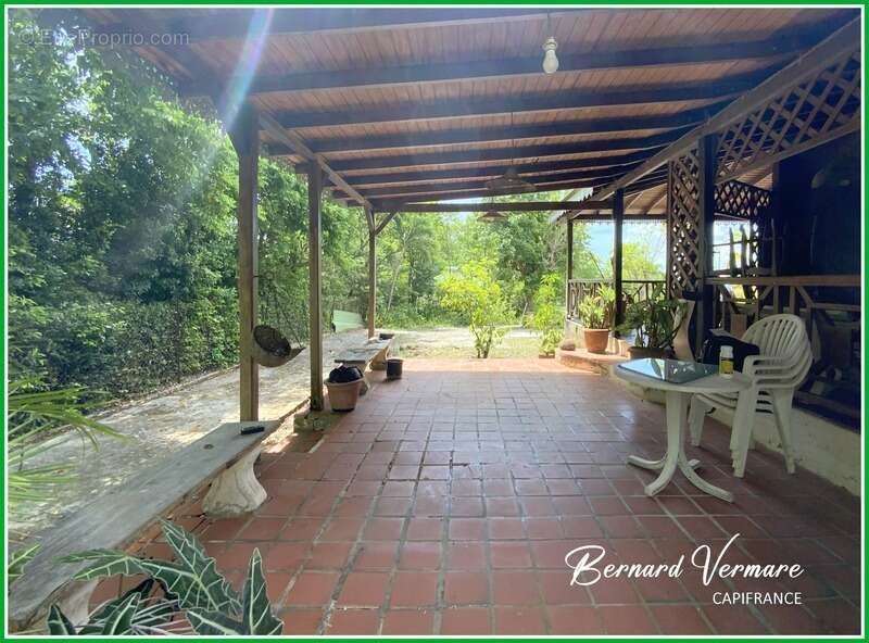 Maison à SAINTE-ANNE