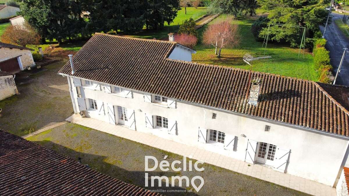 Maison à LA ROCHEFOUCAULD