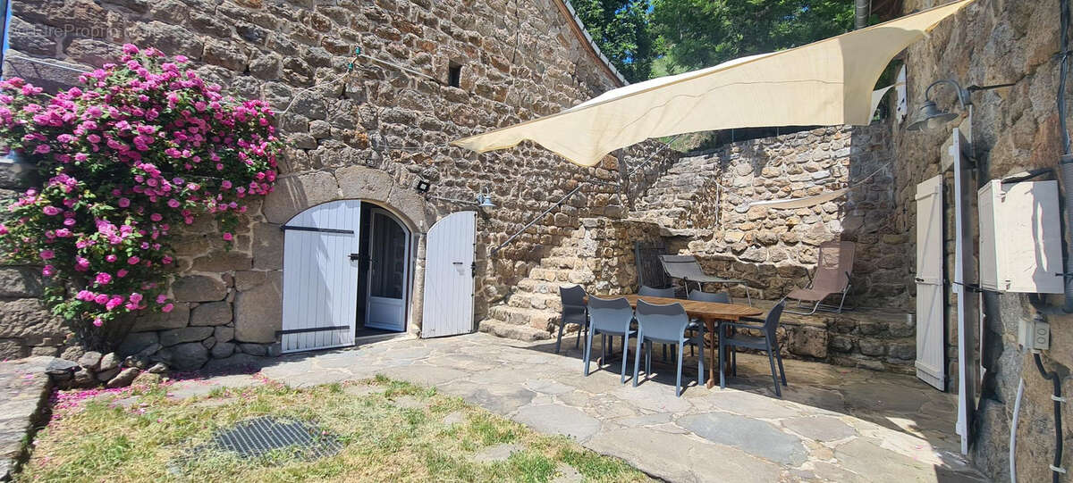 Deux maisons de caractère, vue imprenable et calme absolu - photo 2