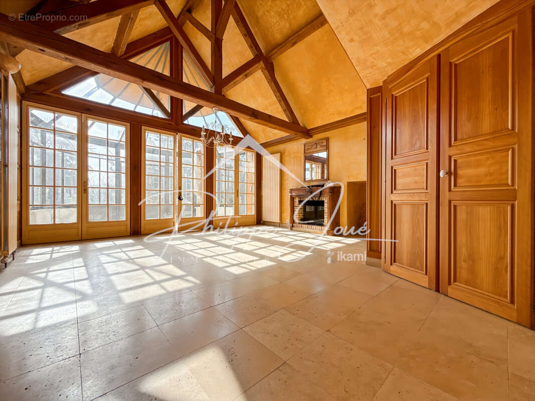 Maison à PONT-SUR-YONNE