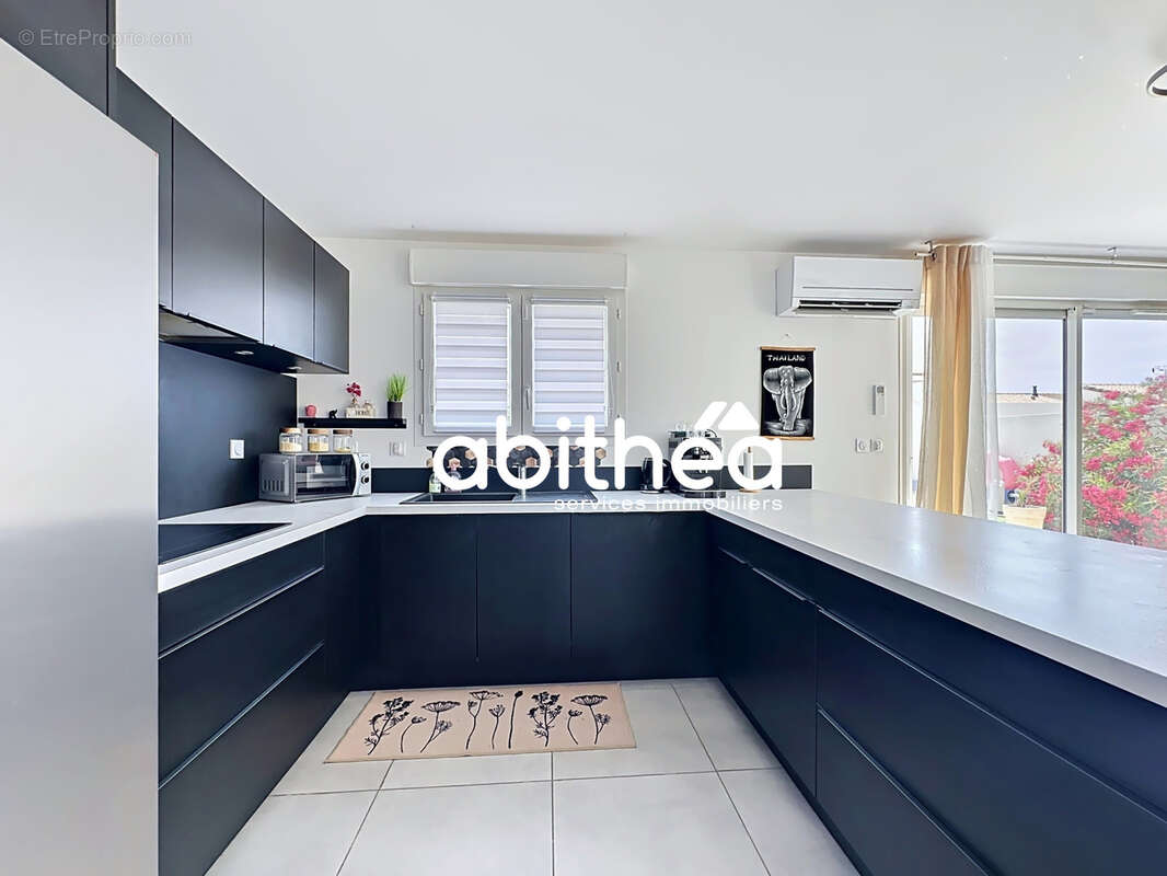 Villa 3 faces - 131 m2 - 4 chambres dont 1 au rdc - jardin piscine et garage - montblanc - photo 5