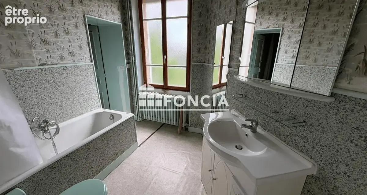Maison de ville au cœur de Tuffé Val de la Chéronne – Charme, espace et authenticité ! - photo 6