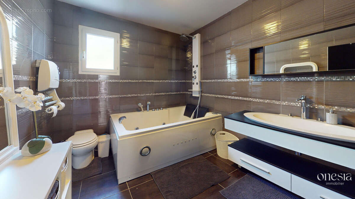 Maison 158 m² à Moumour  - photo 7