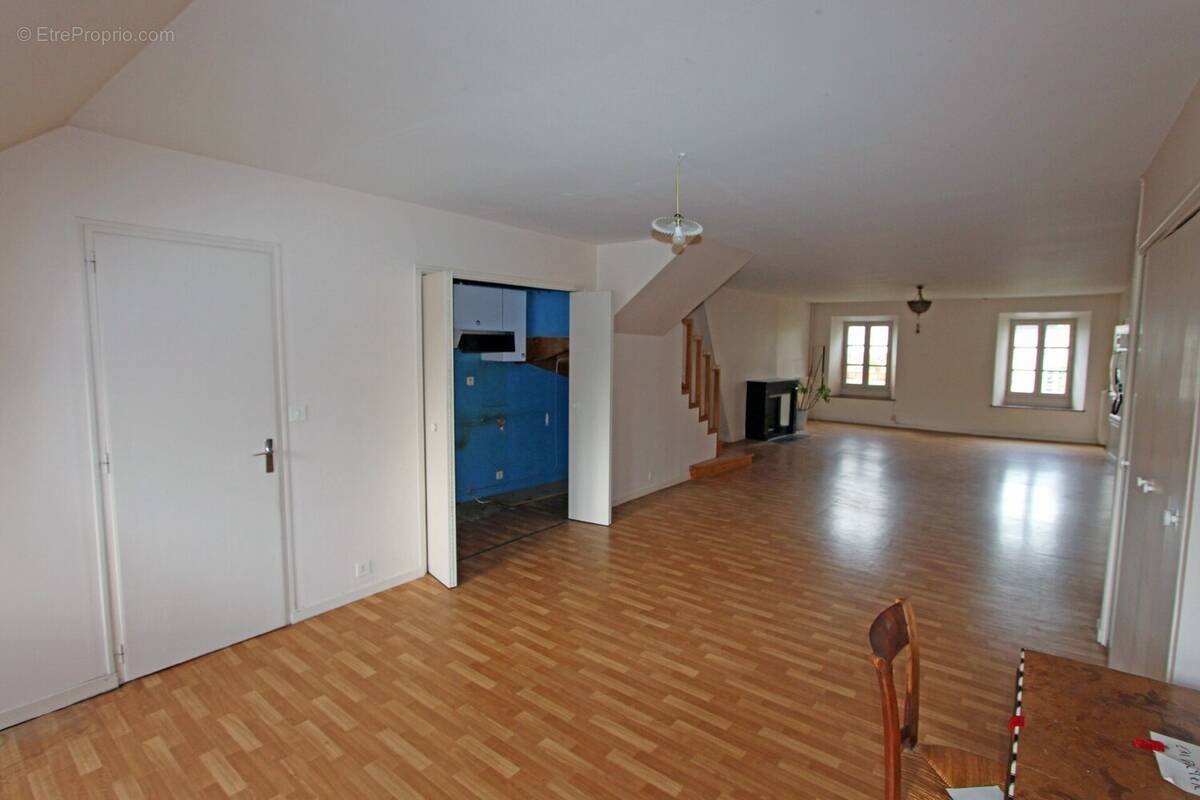 Appartement à LONS-LE-SAUNIER