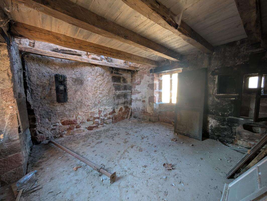 Appartement à VILLECOMTAL