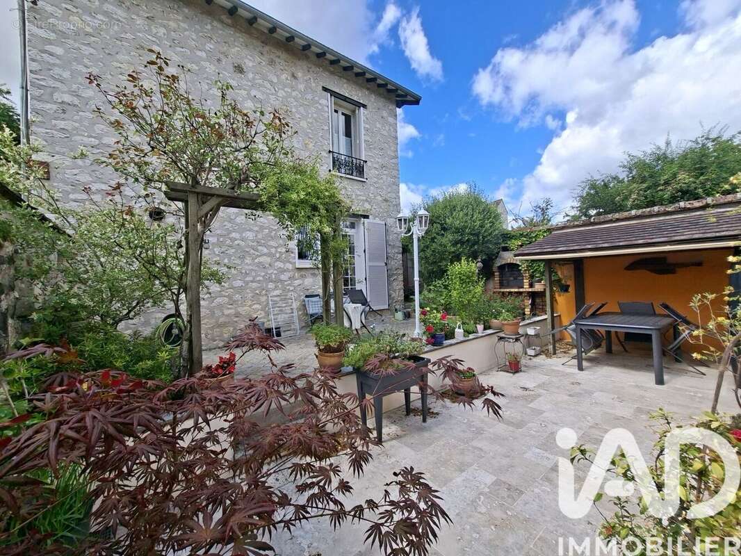 Photo 2 - Maison à MORET-SUR-LOING