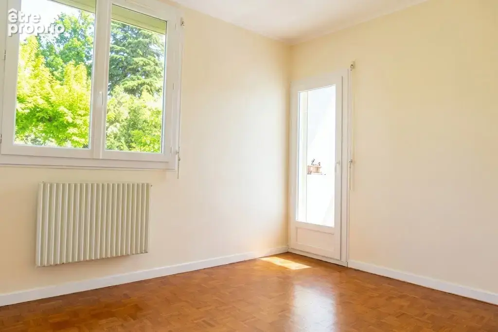 CAUDERAN - Secteur Pins Francs - Ruevb des Orangers - T3 avec 2 balcons, Cave et Garage Box. - photo 7