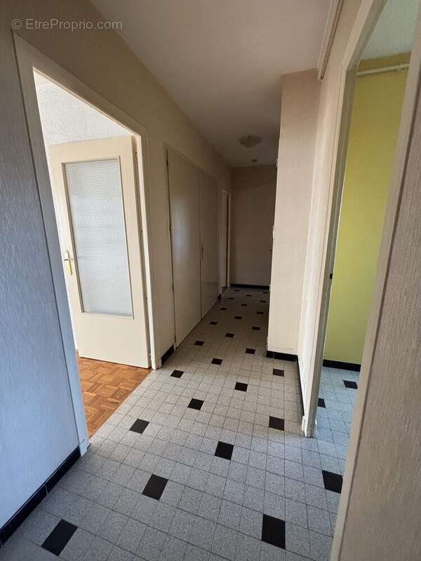 Appartement à SAINT-MARTIN-D&#039;HERES