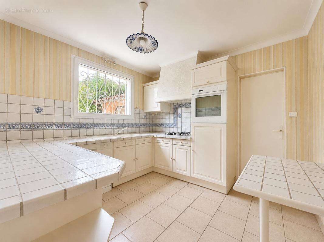 Maison 96 m² à Villeneuve-Les-Avignon  - photo 5