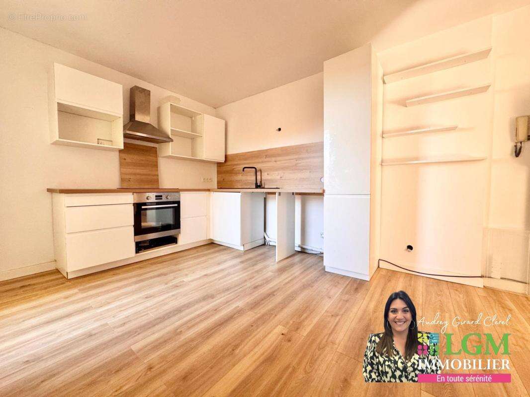 Appartement à LUNEL