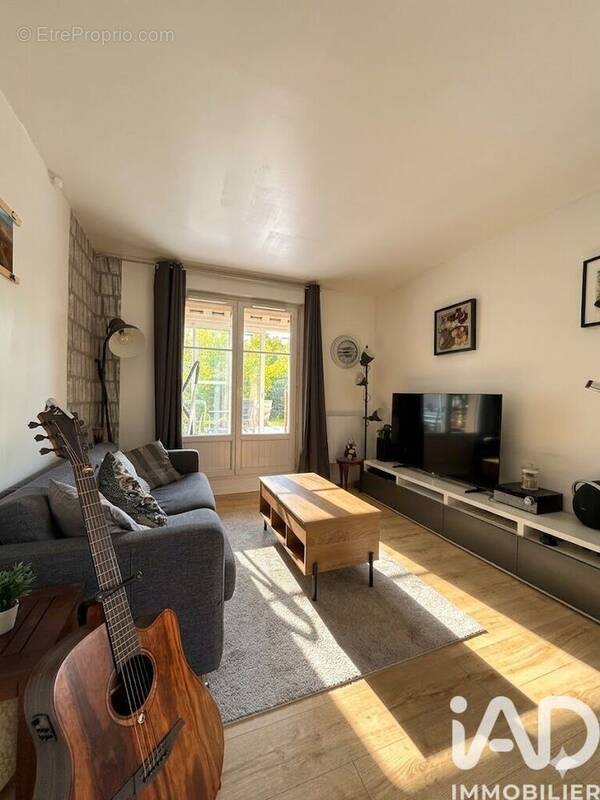 Photo 1 - Appartement à BUSSY-SAINT-GEORGES
