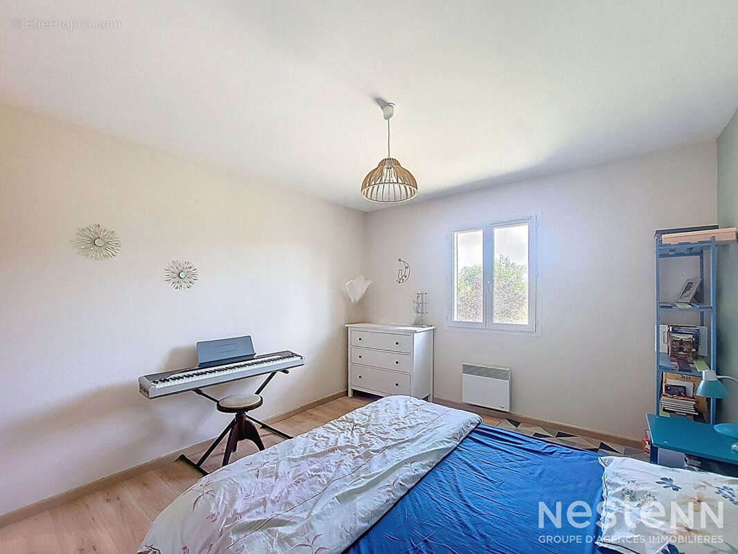 À vendre : Maison contemporaine de 153 m² avec demi-sous-sol à Gondrin, sur terrain de 3500 m² - photo 14