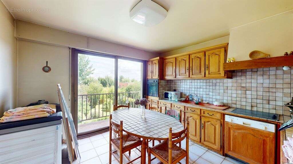 Maison 320 m² à Clamart  - photo 11